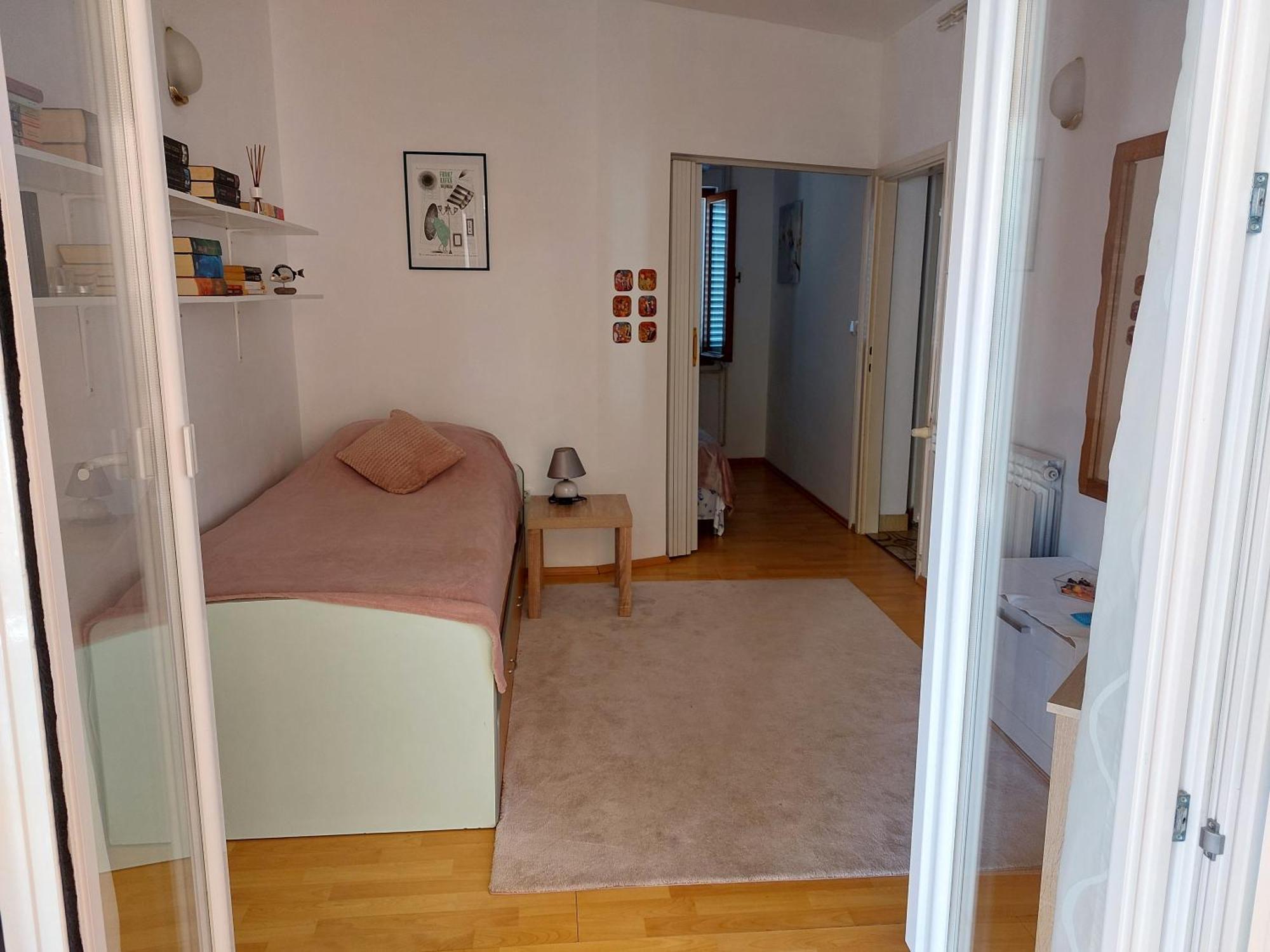 Goga Apartment 돈제페트레케인 외부 사진